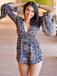 FreeKiloPics presents: Sultry women Saraya and her girlfriend caressing each other outside